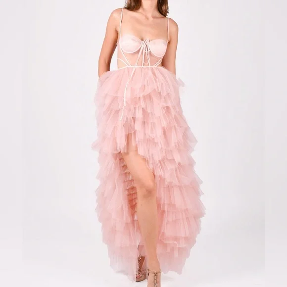 NBD Lore Gown in pink - Picture 3 of 7